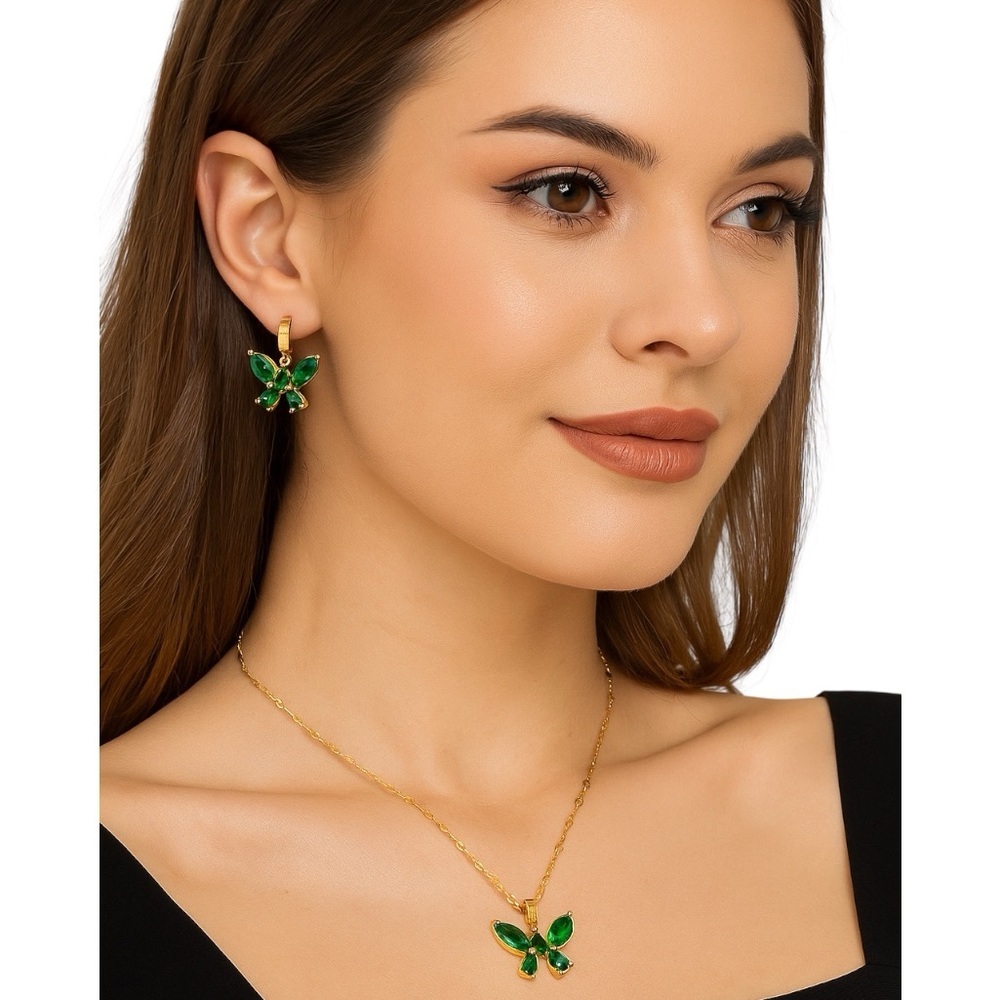 18K Gold Green Stone Butterfly Necklace & Earrings Set